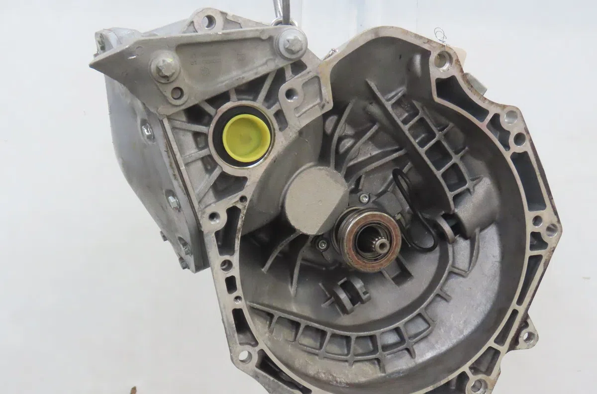 Boîte de vitesses manuelle Opel CORSA D (S07) 1.0 (l08, l68) (2009-2014) 3 portes occasion