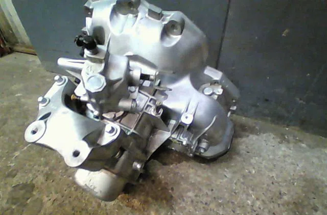 Boîte de vitesses manuelle Opel CORSA D (S07) 1.2 (l08, l68) (2006-2014) 5 portes occasion — photo 3