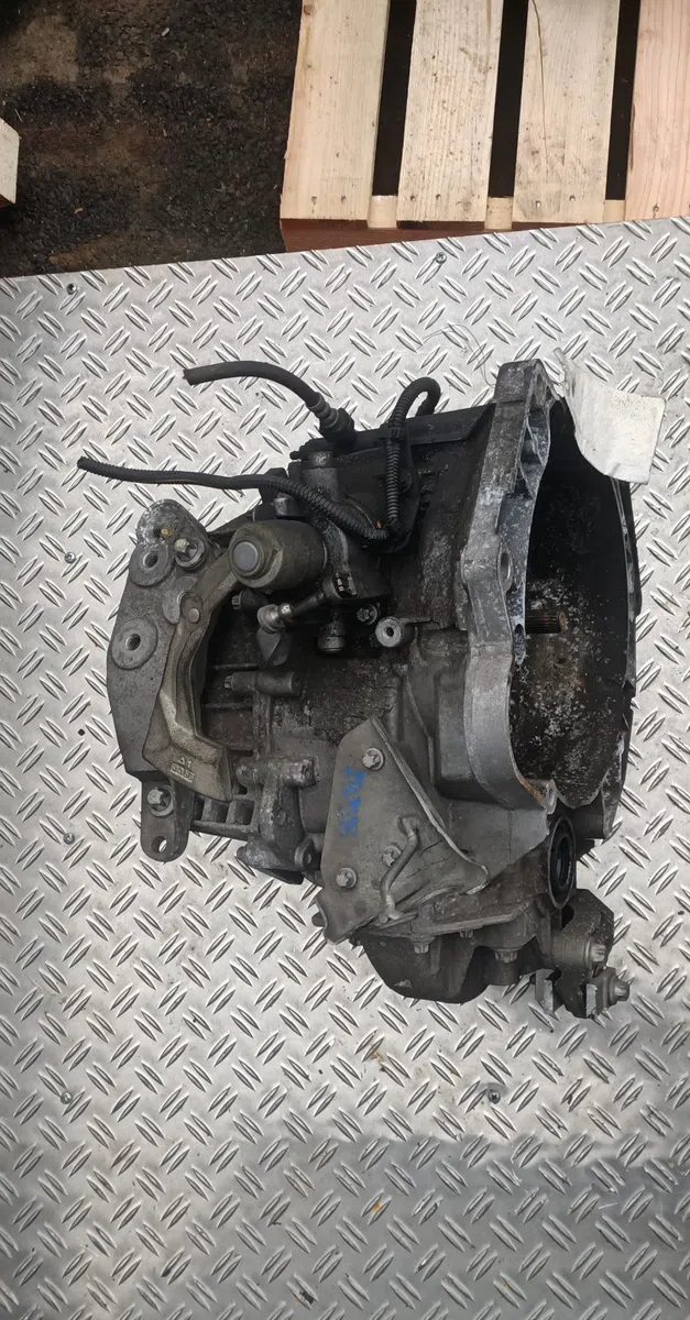 Boîte de vitesses manuelle Opel CORSA D (S07) 1.3 cdti (l08, l68) (2006-2014) 3 portes occasion — photo 2