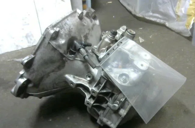 Boîte de vitesses manuelle OPEL CORSA occasion — photo 2