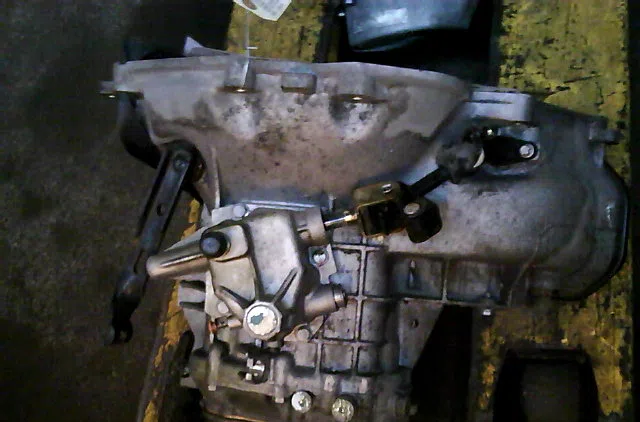 Boîte de vitesses manuelle OPEL CORSA occasion — photo 2