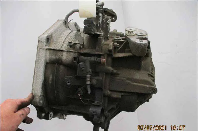 Boîte de vitesses manuelle OPEL MERIVA II occasion — photo 2
