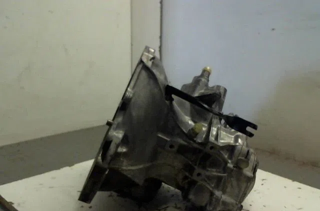 Boîte de vitesses manuelle OPEL TIGRA I occasion — photo 2