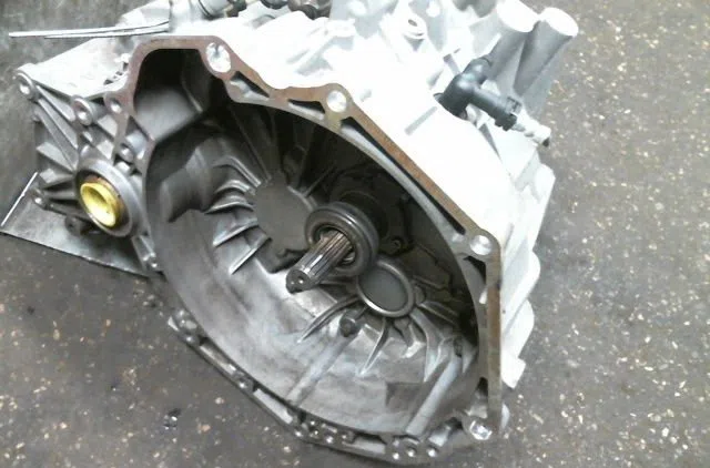 Boîte de vitesses manuelle Opel ZAFIRA A Monospace (T98) 2.0 dti 16v (f75) (2000-2005) 5 portes occasion