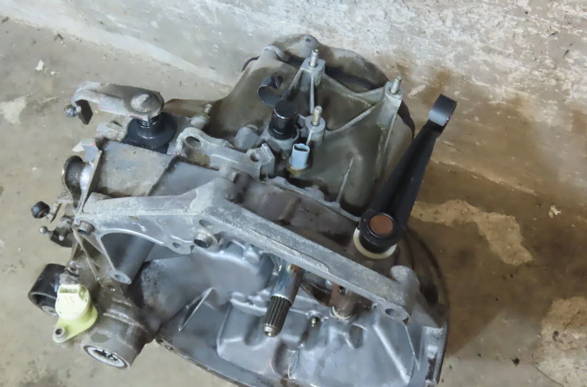 Boîte de vitesses manuelle PEUGEOT 106 occasion — photo 2