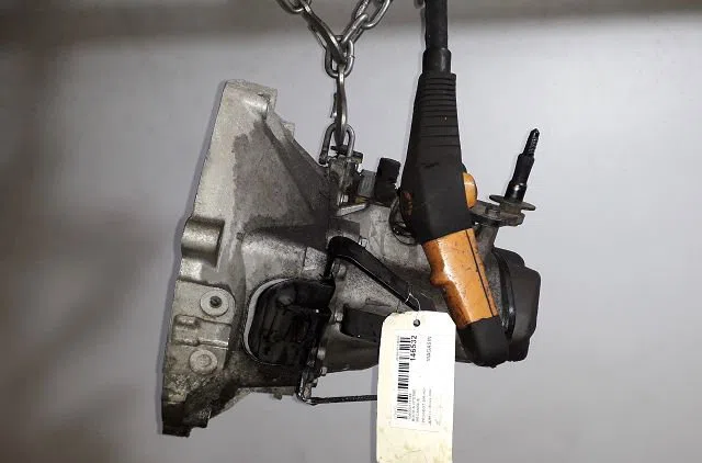 Boîte de vitesses manuelle Peugeot 206+ (2L_, 2M_) 1.4 hdi eco 70 (2009-2013) 5 portes occasion — photo 2