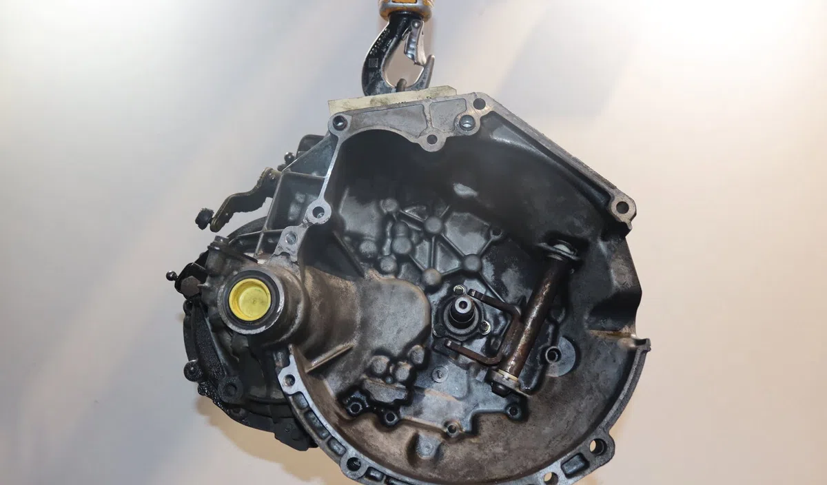 Boîte de vitesses manuelle Peugeot 206+ (2L_, 2M_) 1.4 i (2lkfwa, 2mkfwa) (2009-2013) 3 portes occasion — photo 2