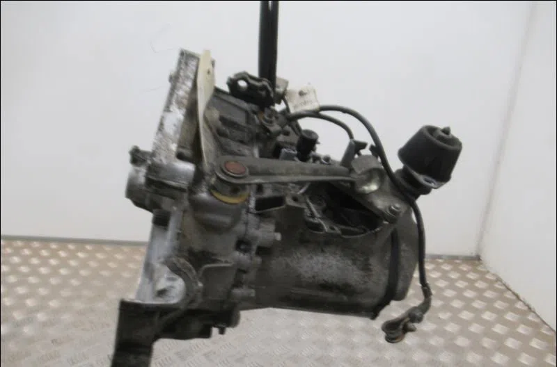 Boîte de vitesses manuelle Peugeot 206 (2L_, 2M_) 1.4 i (2lkfwa, 2mkfwa) (2009-2013) 3 portes occasion — photo 2