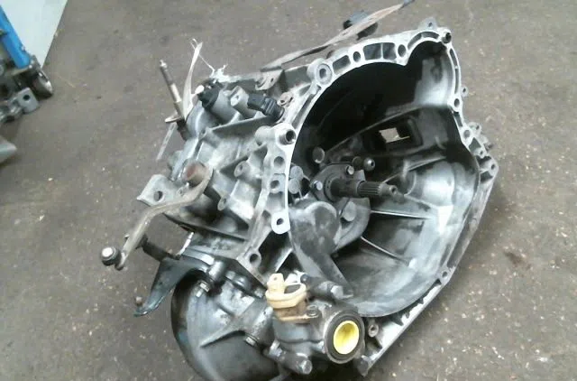 Boîte de vitesses manuelle Peugeot 206 3/5 portes (2A/C) 2.0 s16 (1999-2007) occasion — photo 2