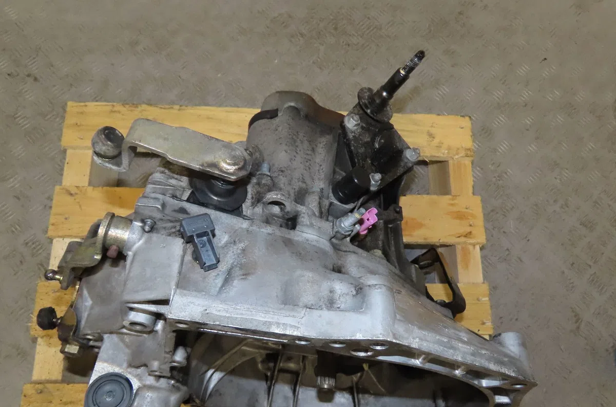 Boîte de vitesses manuelle Peugeot 206 SW (2E/K) 1.4 hdi (2002-2007) 5 portes occasion — photo 2