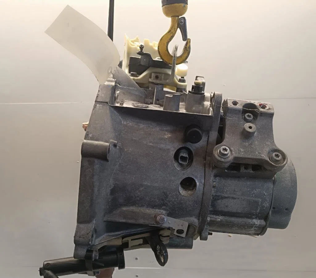 Boîte de vitesses manuelle Peugeot 208 I (CA_, CC_) 1.6 bluehdi 100 (2015) 5 portes occasion