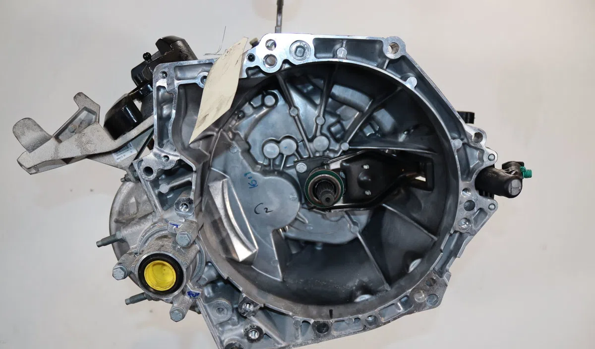 Boîte de vitesses manuelle Peugeot 208 II (UB_, UP_, UW_, UJ_) 1.2 puretech 100 (2019) 5 portes occasion