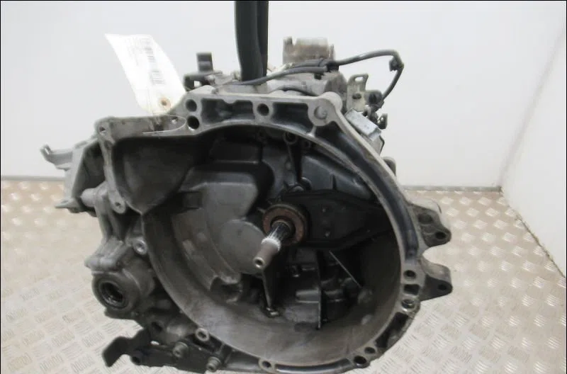 Boîte de vitesses manuelle Peugeot 3008 SUV (MC_, MR_, MJ_, M4_) 1.6 bluehdi 120 (2016) occasion — photo 2