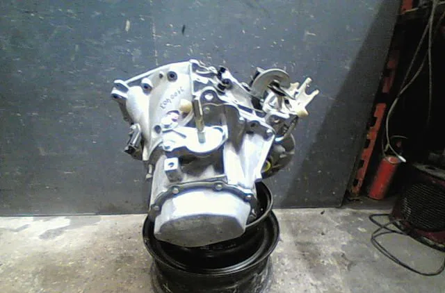 Boîte de vitesses manuelle Peugeot 307 (3A/C) 2.0 16v (2000-2005) occasion — photo 3