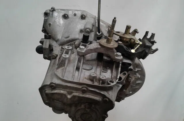 Boîte de vitesses manuelle Peugeot 307 (3A/C) 2.0 hdi 135 (2003-2007) occasion — photo 4