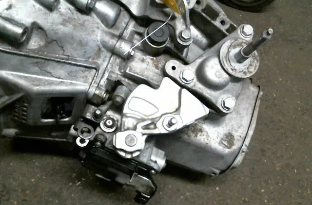 Boîte de vitesses manuelle Peugeot 308 I (4A_, 4C_) 1.6 hdi (2007-2014) 5 portes occasion — photo 2