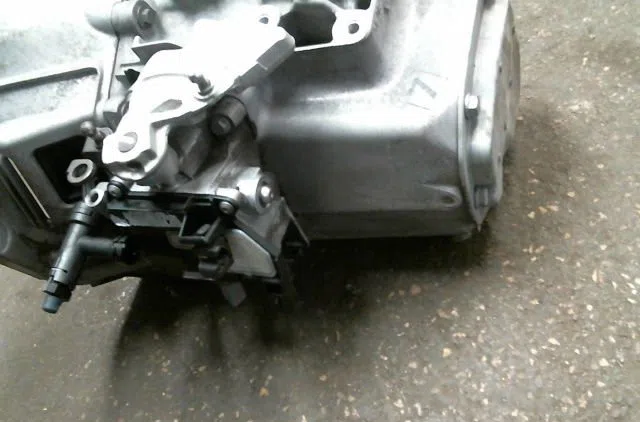 Boîte de vitesses manuelle Peugeot 308 SW I (4E_, 4H_) 1.6 hdi (2009-2014) occasion — photo 2