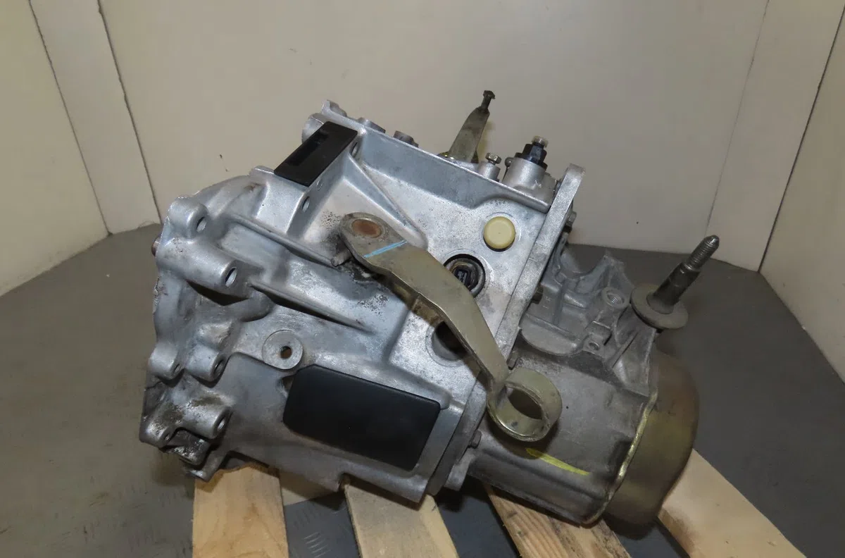 Boîte de vitesses manuelle Peugeot 405 I (15B) 1.6 (1987-1992) occasion — photo 2