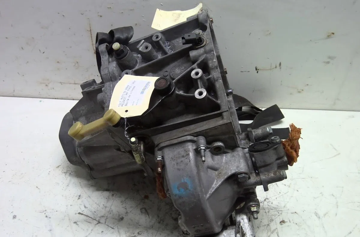 Boîte de vitesses manuelle Peugeot 407 SW (6E_) 1.8 16v (2005-2010) occasion