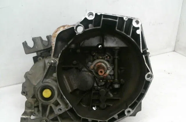 Boîte de vitesses manuelle Peugeot BIPPER (AA_) 1.3 hdi 75 (2010) 3 portes occasion — photo 2