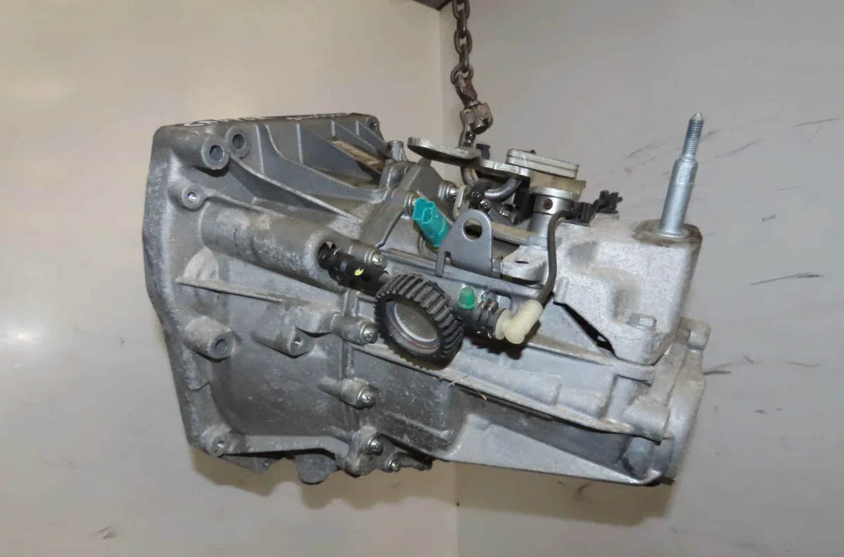 Boîte de vitesses manuelle RENAULT CAPTUR I occasion — photo 2