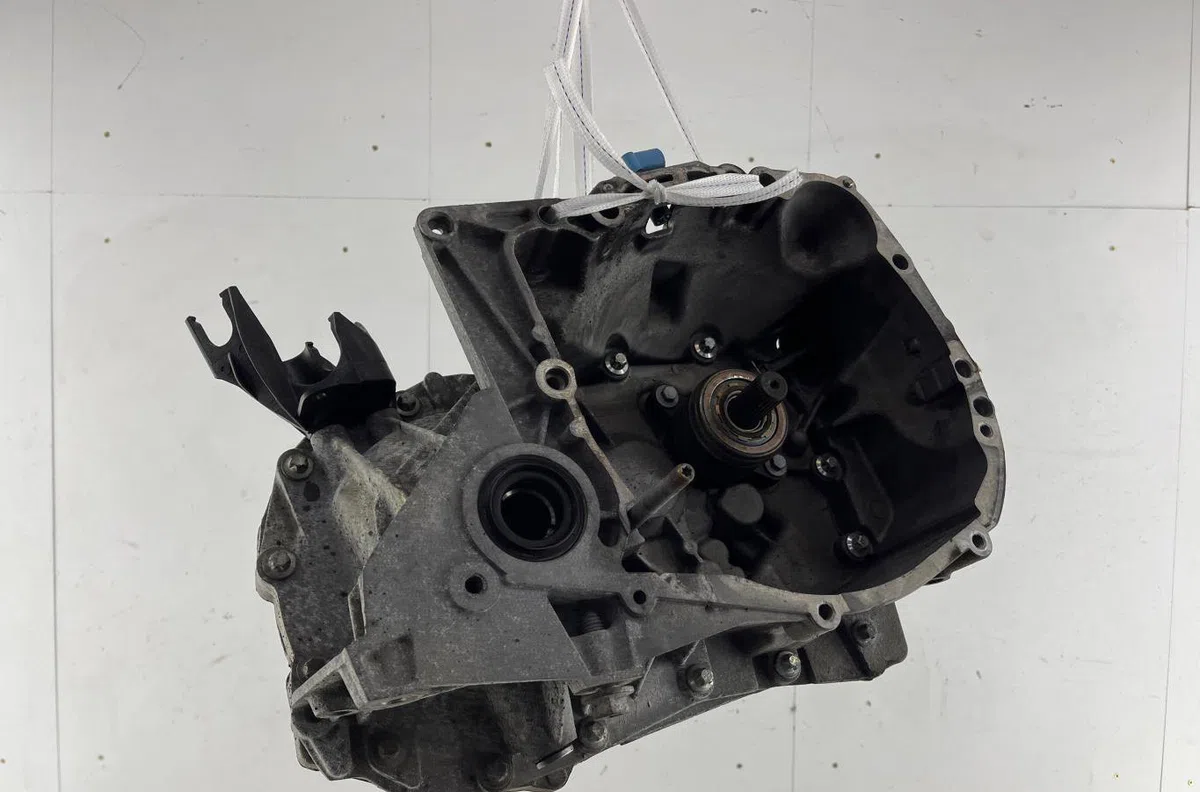 Boîte de vitesses manuelle RENAULT CLIO 3 PHASE 1 BREAK occasion