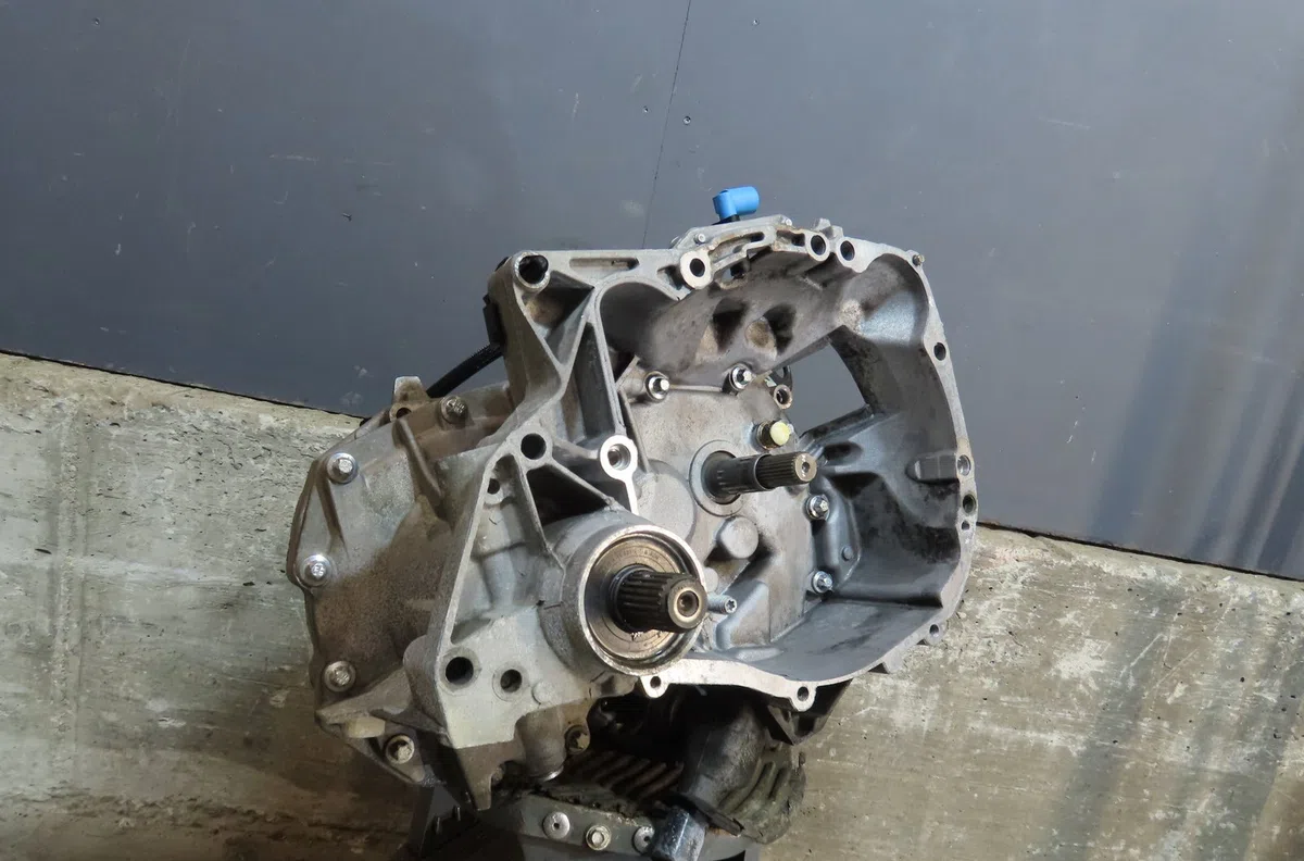Boîte de vitesses manuelle Renault CLIO II (BB_, CB_) 1.2 (bb0a, bb0f, bb10, bb1k, bb28, bb2d, bb2h, cb0a,... (1998-2010) 5 portes occasion