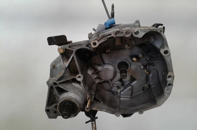 Boîte de vitesses manuelle Renault CLIO II (BB_, CB_) 1.2 (bb0a, bb0f, bb10, bb1k, bb28, bb2d, bb2h, cb0a,... (1998-2010) 5 portes occasion