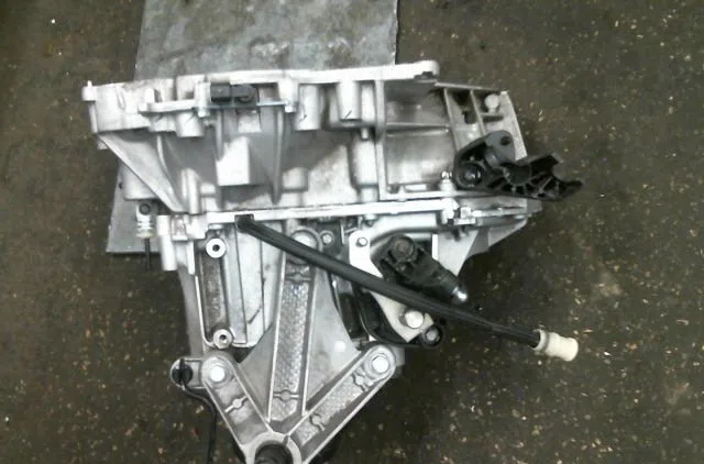 Boîte de vitesses manuelle Renault CLIO III (BR0-1, CR0-1) 1.2 16v (br02, br0j, br11, cr02, cr0j, cr11) (2005-2014) 5 portes occasion — photo 3