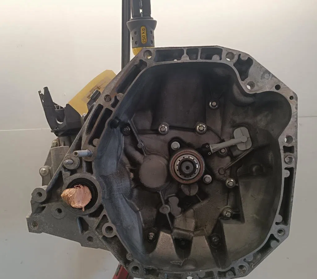 Boîte de vitesses manuelle Renault CLIO III (BR0-1, CR0-1) 1.5 dci (2010-2014) 5 portes occasion — photo 2