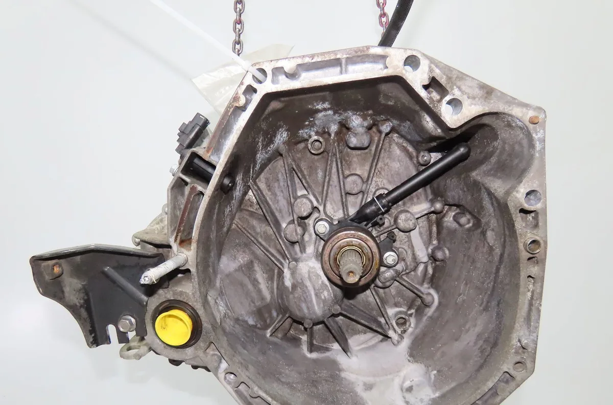 Boîte de vitesses manuelle Renault CLIO III (BR0/1, CR0/1) 1.5 dci (br0h, cr0h, cr1s, br1s) (2005-2014) 3 portes occasion