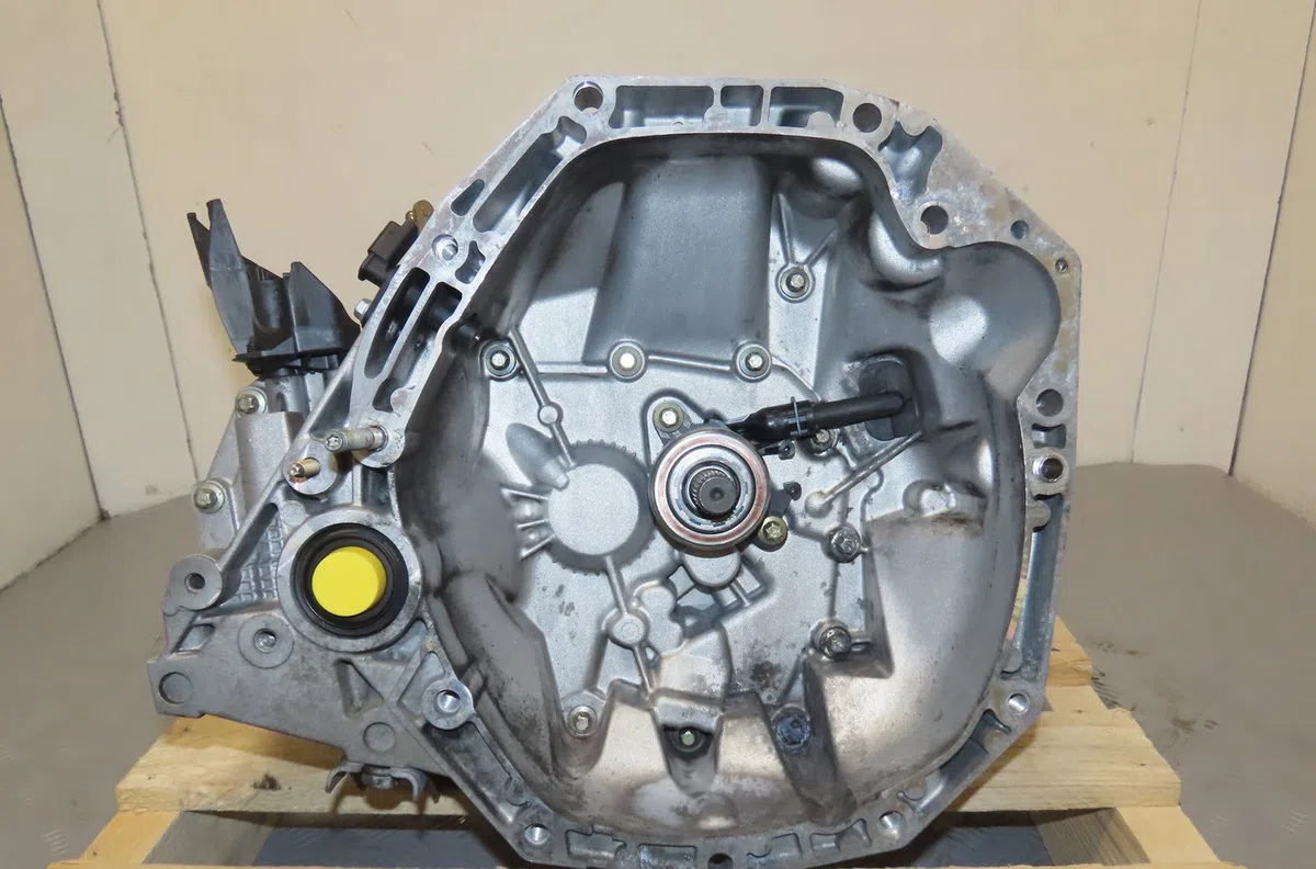 Boîte de vitesses manuelle Renault CLIO III (BR0/1, CR0/1) 1.6 16v (br05, br0b, br0y, br15, br1j, br1m, br1y, cr0b,... (2005-2014) 5 portes occasion