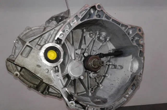 Boîte de vitesses manuelle Renault CLIO III (BR0/1, CR0/1) 2.0 16v (br0c, br0k, cr0c, cr0k) (2006-2014) occasion