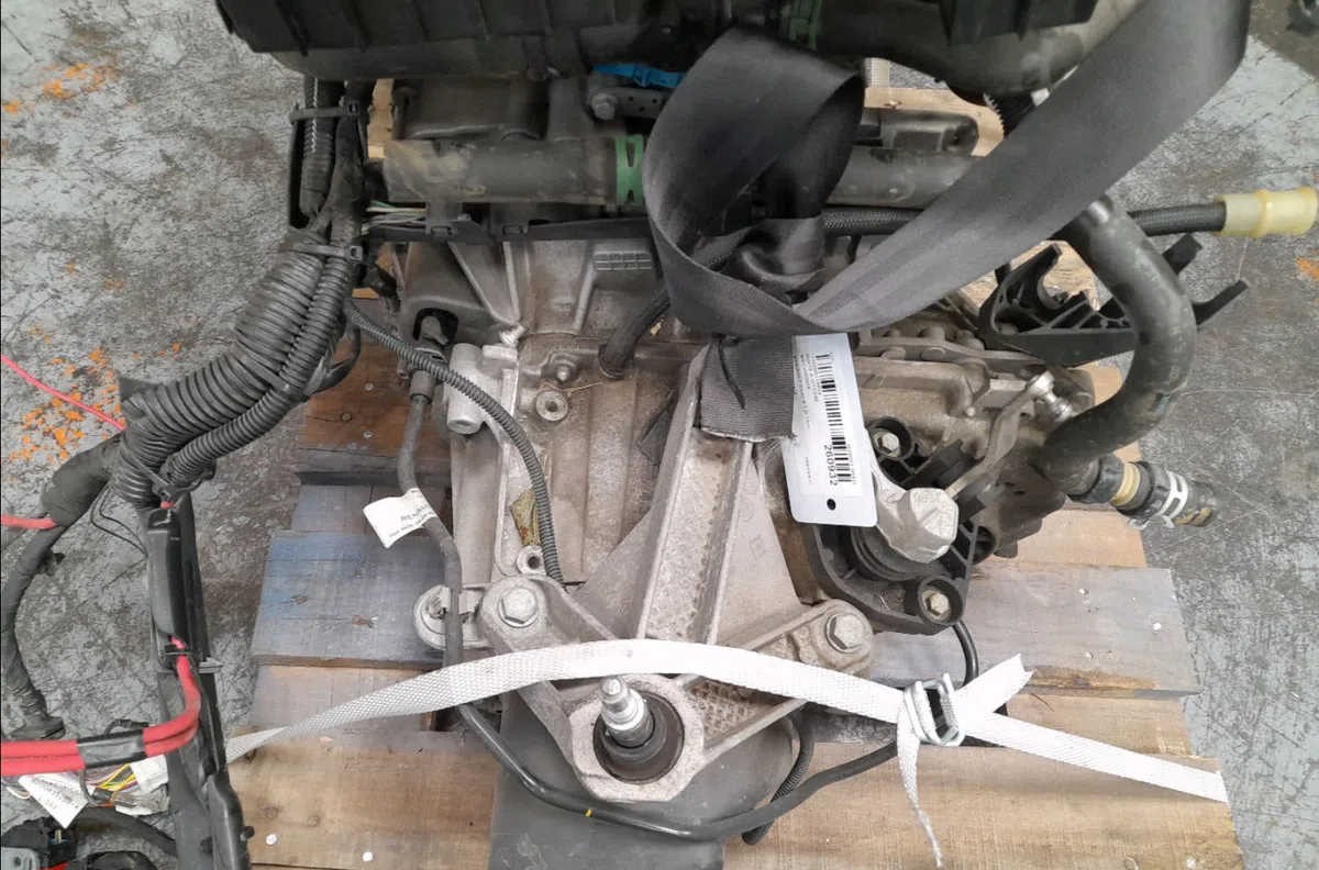 Boîte de vitesses manuelle Renault CLIO III Grandtour (KR0/1_) 1.2 16v (kr02, kr0j) (2008-2014) occasion — photo 2