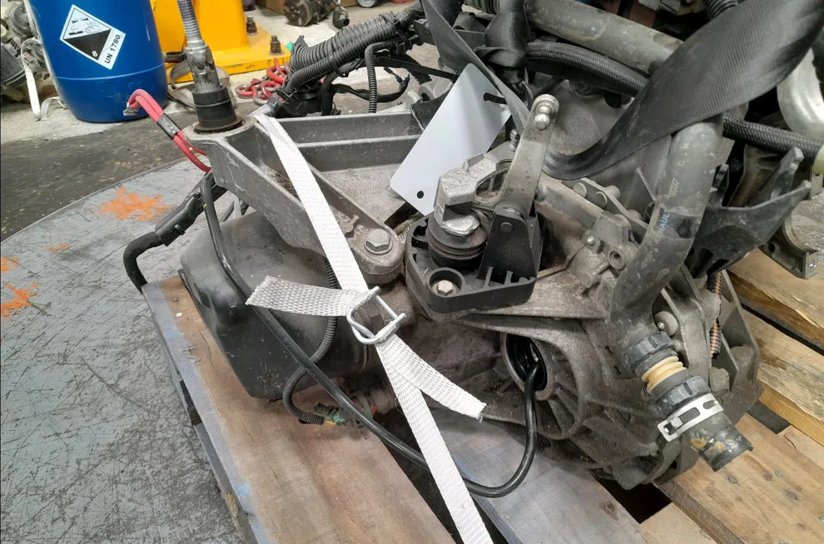 Boîte de vitesses manuelle Renault CLIO III Grandtour (KR0/1_) 1.2 16v (kr02, kr0j) (2008-2014) occasion — photo 3