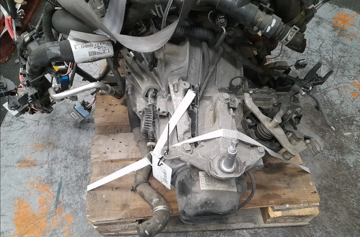 Boîte de vitesses manuelle Renault CLIO IV (BH_) 1.5 dci 75 (2012) 5 portes occasion