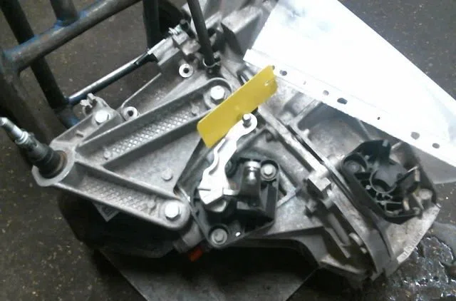 Boîte de vitesses manuelle RENAULT GRAND MODUS 1.2 I 16V occasion — photo 2
