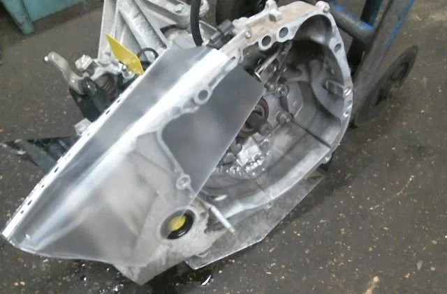 Boîte de vitesses manuelle RENAULT GRAND MODUS 1.2 I 16V occasion — photo 3