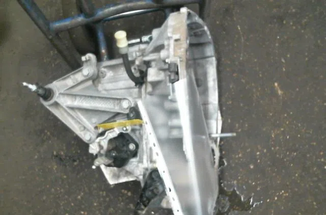 Boîte de vitesses manuelle RENAULT GRAND MODUS 1.2 I 16V occasion — photo 4