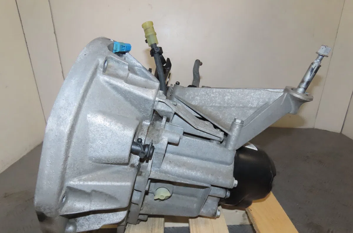 Boîte de vitesses manuelle Renault LAGUNA II (BG0/1_) 2.0 16v (bg00, bg0k, bg0p, bg0w) (2002-2007) 5 portes occasion — photo 2