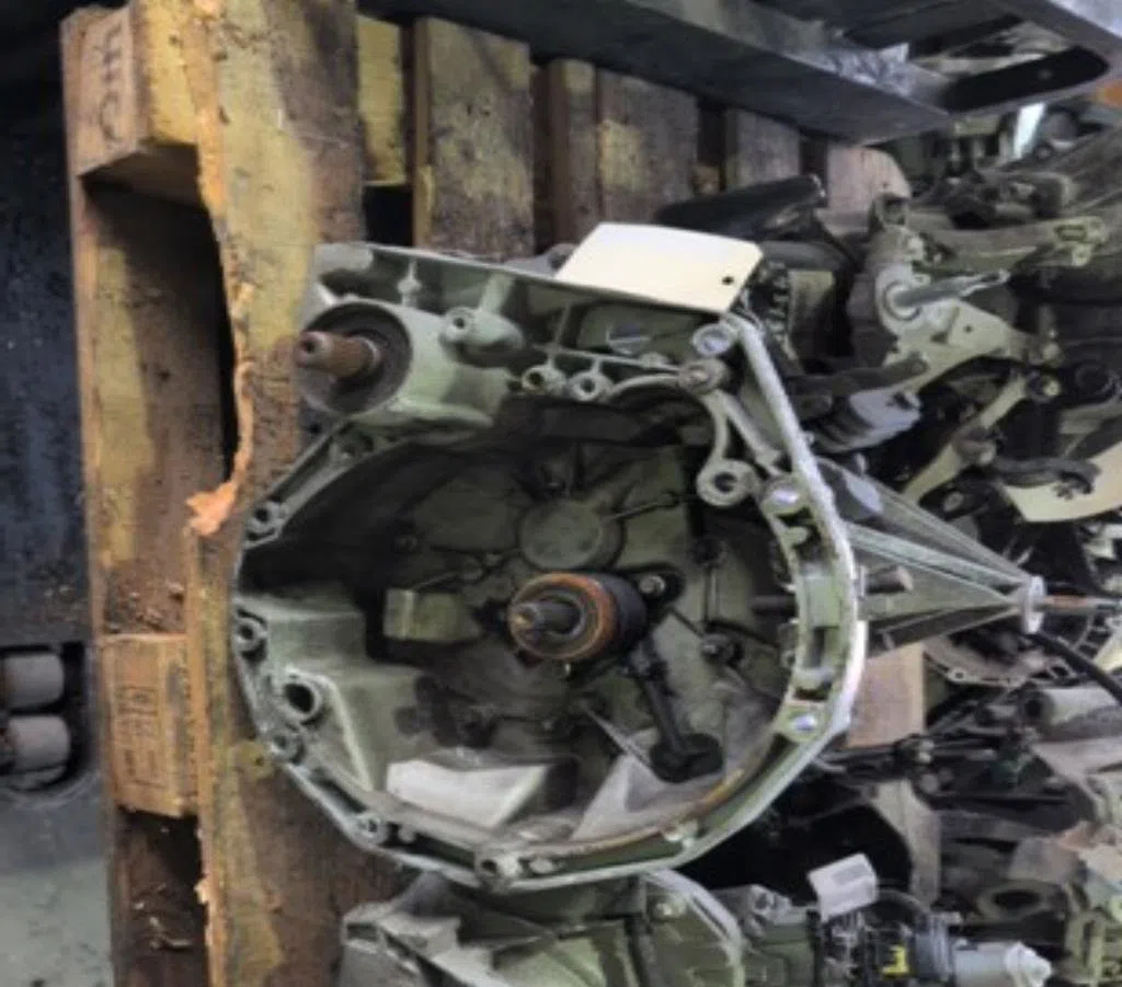 Boîte de vitesses manuelle Renault LAGUNA II (BG0/1_) 2.0 16v (bg00, bg0k, bg0p, bg0w) (2002-2007) 5 portes occasion — photo 2