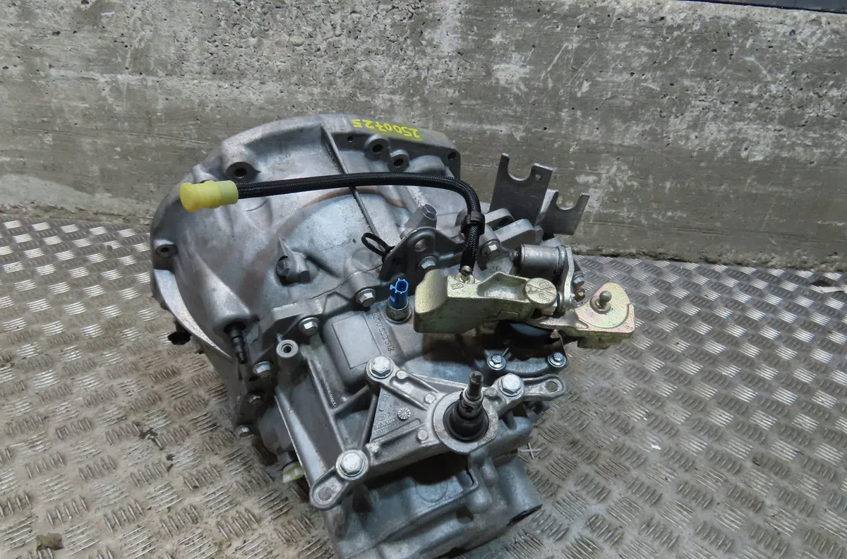 Boîte de vitesses manuelle Renault MEGANE CC (EZ0/1_) 1.9 dci (ez0j, ez1s) (2010) occasion — photo 3