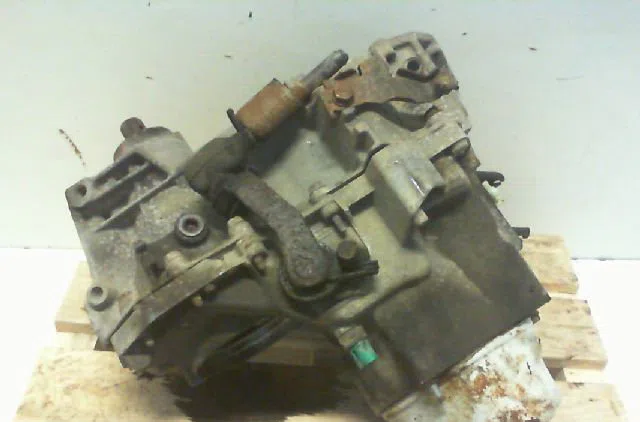 Boîte de vitesses manuelle Renault MEGANE I Break (KA0/1_) 1.4 16v (ka0d, ka1h, ka0w, ka10) (1999-2003) occasion — photo 2