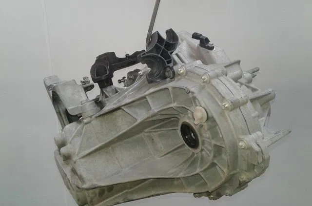 Boîte de vitesses manuelle Renault MEGANE III Coupé (DZ0/1_) 1.5 dci (dz09, dz0d, dz1f, dz1g, dz14, dz29) (2009-2015) 3 portes occasion — photo 2