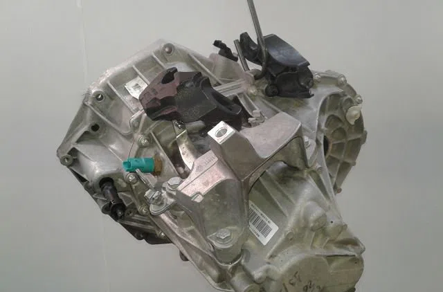 Boîte de vitesses manuelle Renault MEGANE III Coupé (DZ0/1_) 1.5 dci (dz09, dz0d, dz1f, dz1g, dz14, dz29) (2009-2015) 3 portes occasion — photo 3