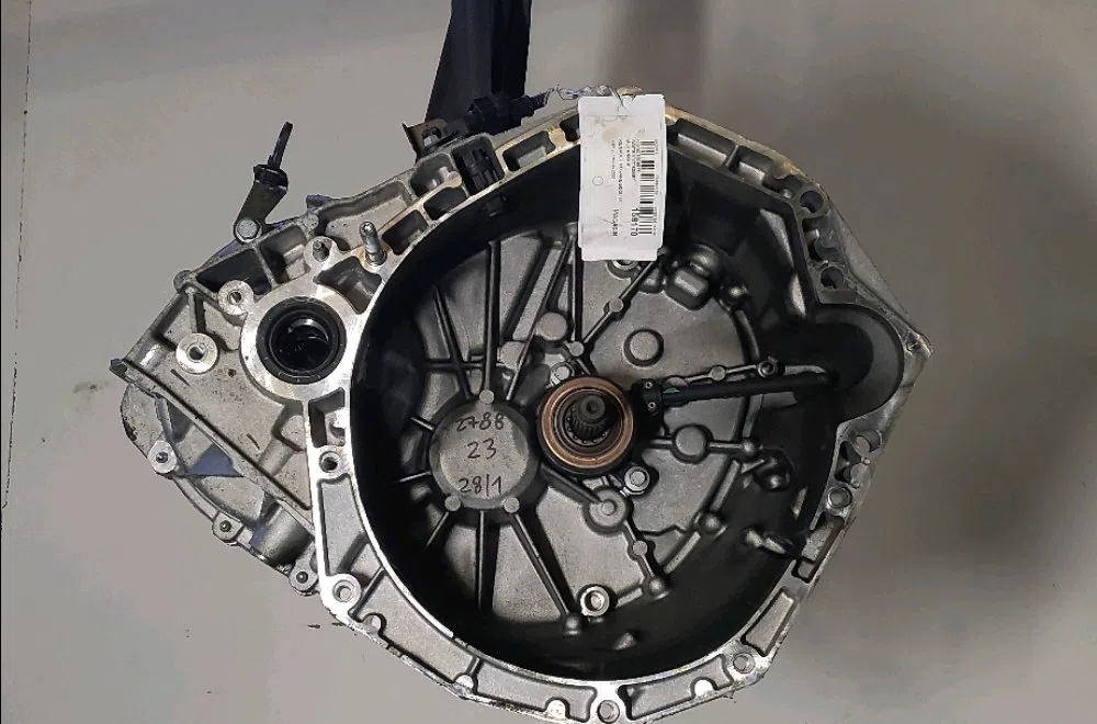 Boîte de vitesses manuelle Renault MEGANE IV 3/5 portes (B9A/M/N_) 1.5 blue dci 115 (b9a6) (2018) occasion