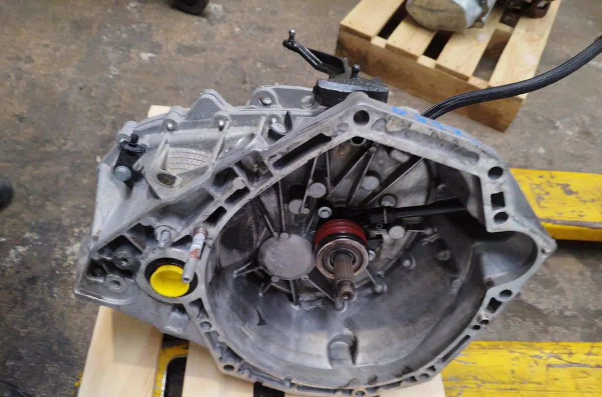 Boîte de vitesses manuelle Renault MEGANE IV 3/5 portes (B9A/M/N_) 1.5 dci 110 (b9a3) (2015) occasion