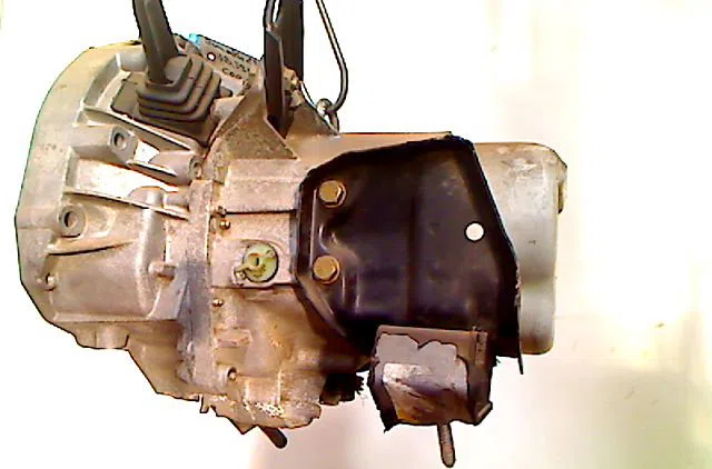 Boîte de vitesses manuelle RENAULT SCENIC I occasion — photo 3