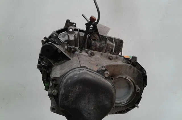 Boîte de vitesses manuelle Renault SUPER 5 (B/C40_) 1.1 (b/c/401) (1984-1988) occasion — photo 3