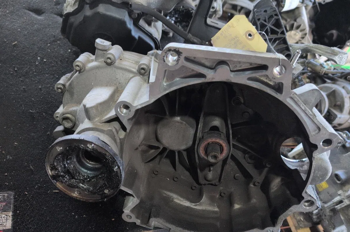 Boîte de vitesses manuelle Seat IBIZA IV (6J5, 6P1) 1.2 tsi (2010-2012) occasion — photo 3
